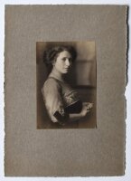 Camille Ruf | Emmy Krüger Fotoserie | Fotografie/ Pigmentdruck | um 1914