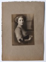 Camille Ruf | Emmy Krüger Fotoserie | Fotografie/ Pigmentdruck | um 1914