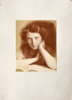 Camille Ruf | Emmy Krüger Fotoserie | Fotografie/ Pigmentdruck | um 1914