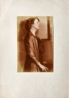 Camille Ruf | Emmy Krüger Fotoserie | Fotografie/ Pigmentdruck | um 1914