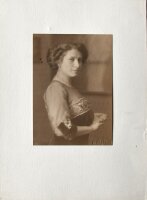 Camille Ruf | Emmy Krüger Fotoserie | Fotografie/ Pigmentdruck | um 1914