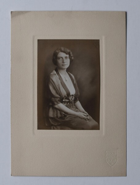 Franz Schmelhaus/ Becker & Mass Berlin | Emmy Krüger Fotografien | Fotografie | um 1910/ 1956