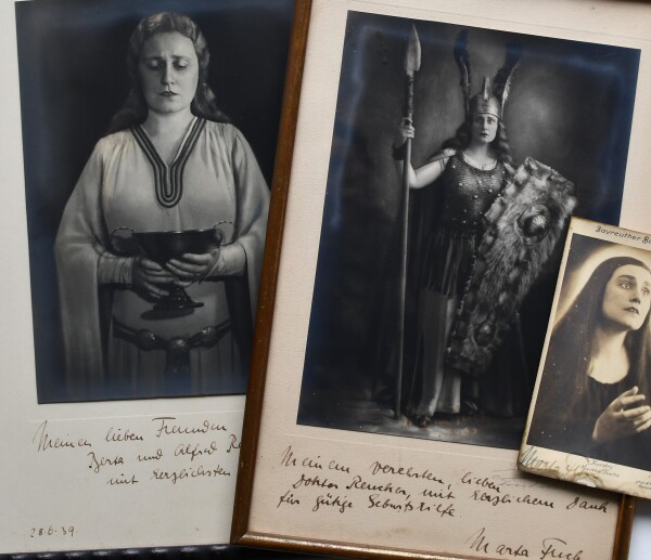 Adolf Dous | Marta Fuchs Fotografien mit eigenhändiger Widmung | Fotografie | 1933-39