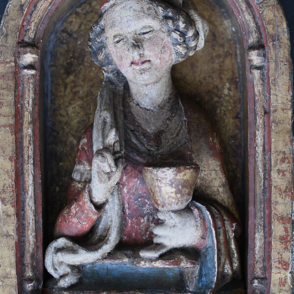 Süddeutscher Meister - Heilige in Rundbogennische - um 1550 - bemaltes und vergoldetes Holz