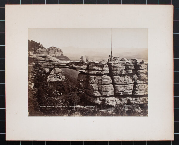 Friedrich und Ottilie Brockmann | Das Prebischtor nach dem Rosenberge | Fotografie | Um 1880