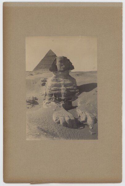 Wilhelm Plüschow | Jungenporträt und Sphinx | Fotografie | Um 1896/1897