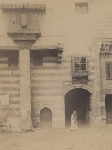 Wilhelm Plüschow | Jungenporträt und Sphinx | Fotografie | Um 1896/1897