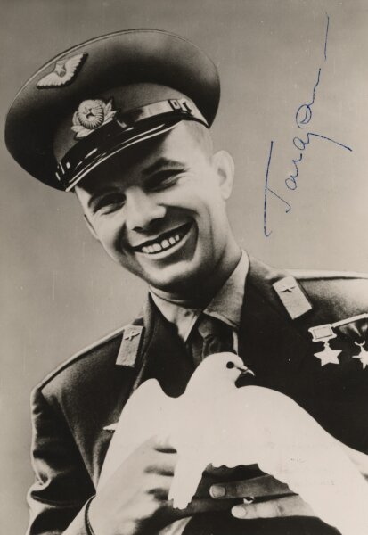 Juri Gagarin | Autograph/Autogramm | Fotodruck | 1965