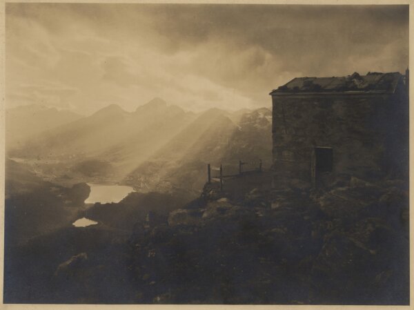 Albert Steiner | Segantinis Sterbehaus | Fotografie | 1921