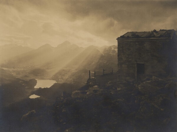 Albert Steiner | Segantinis Sterbehaus | Fotografie | 1921