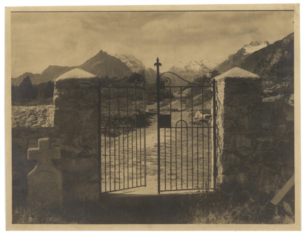 Albert Steiner | Kirchhof in Maloja | Fotografie | 1921